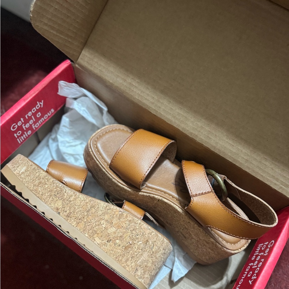 Zodiac Tan Women’s Glory Wedge Platform Sandals - Picture 1 of 3